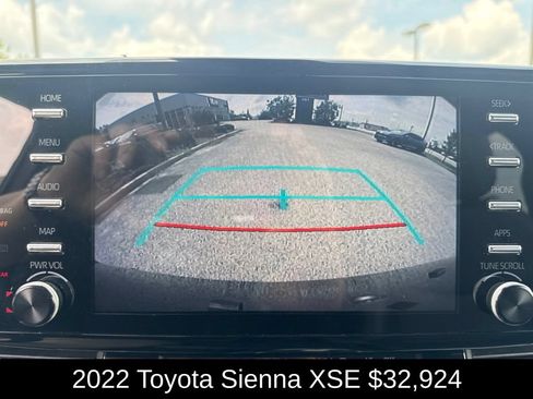 Used 2022 Toyota Sienna XSE w/ XSE Plus Package AWD/4WD image 30