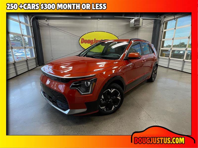 Used 2023 Kia Niro Wind w/ Wind Preserve Package FWD image 1