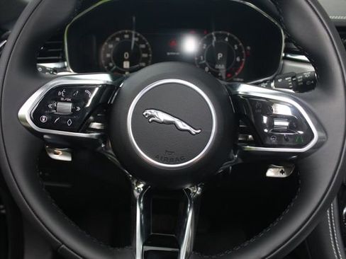 New 2026 Jaguar F-PACE R-Dynamic S image 17