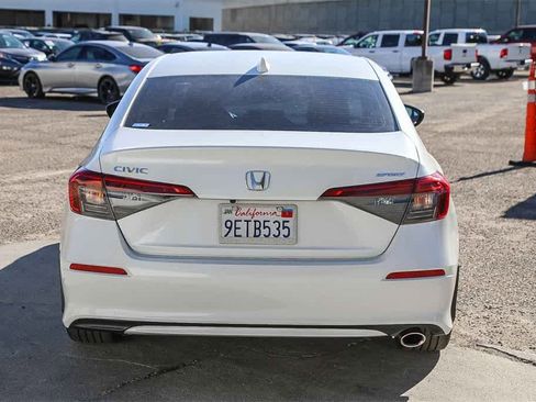 Used 2023 Honda Civic Sport image 5