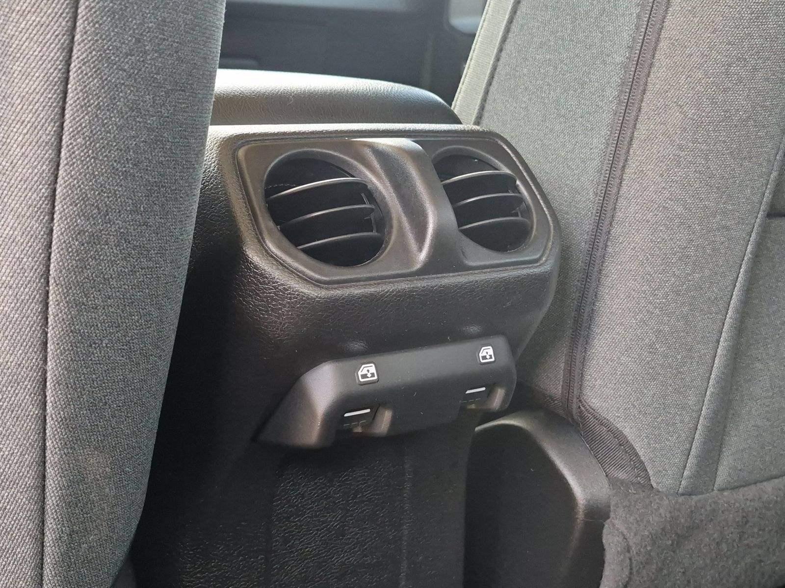 Used 2024 Jeep Gladiator Sport AWD/4WD image 23