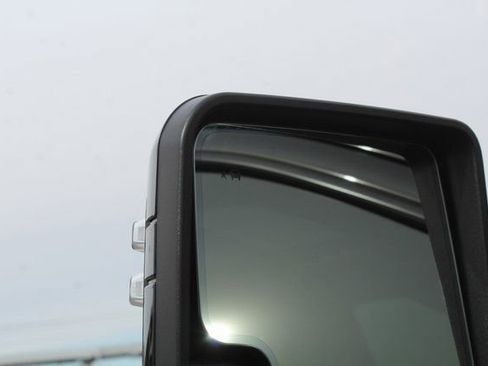 Used 2024 GMC Sierra 2500 AT4X w/ AT4X AEV Edition AWD/4WD image 18