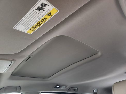 Used 2023 Honda Odyssey EX-L image 24