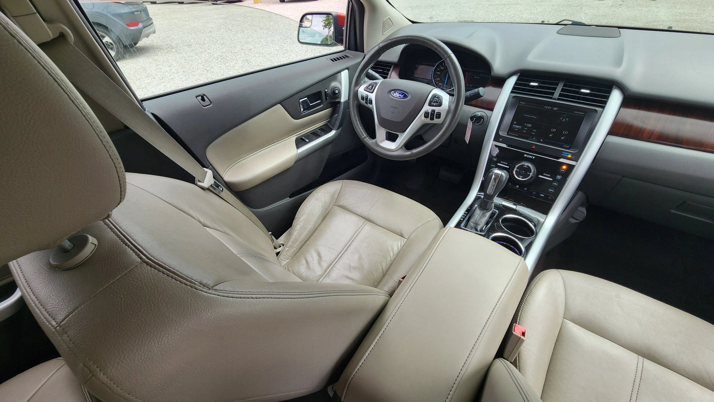 Used 2014 Ford Edge Limited AWD/4WD image 12