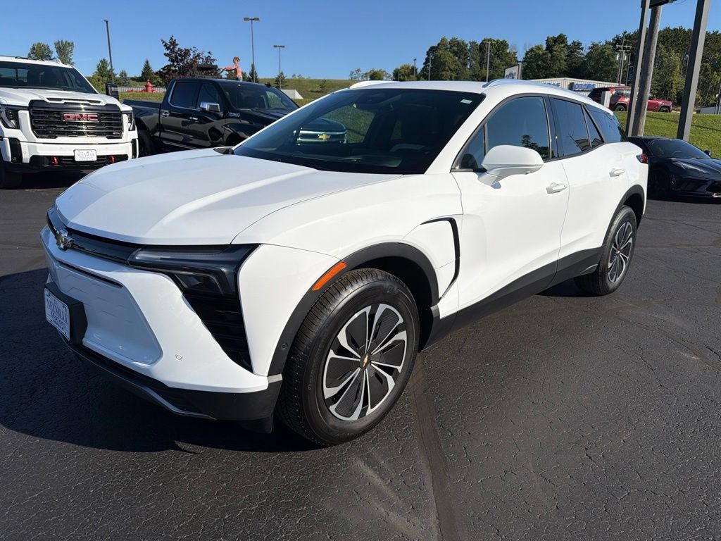Used 2025 Chevrolet Blazer EV LT w/ Super Cruise Package AWD/4WD image 1