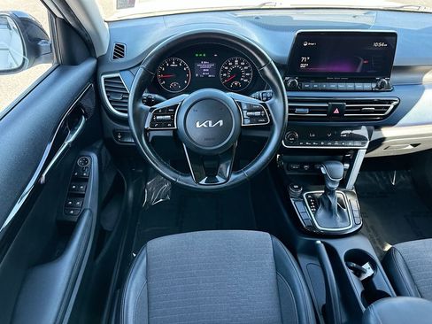 Used 2022 Kia Seltos S image 22