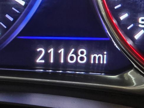Used 2023 Chevrolet Traverse Premier w/ Redline Edition FWD image 37