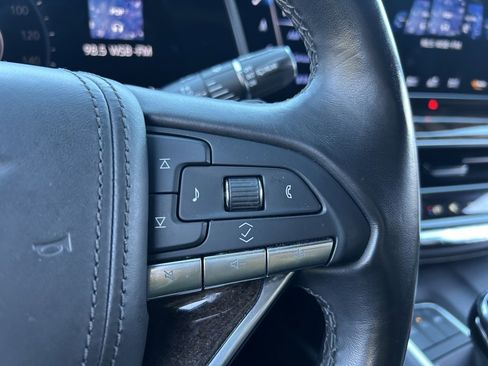 Used 2023 Cadillac Escalade Premium Luxury Platinum image 31
