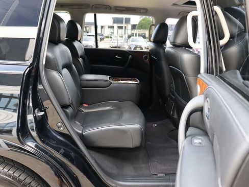 Used 2019 INFINITI QX80 Luxe image 38