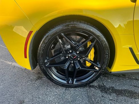 Used 2019 Chevrolet Corvette ZR1 w/ Chrome Badge Package RWD image 45