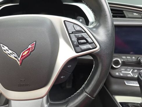 Used 2017 Chevrolet Corvette Stingray Coupe RWD image 18