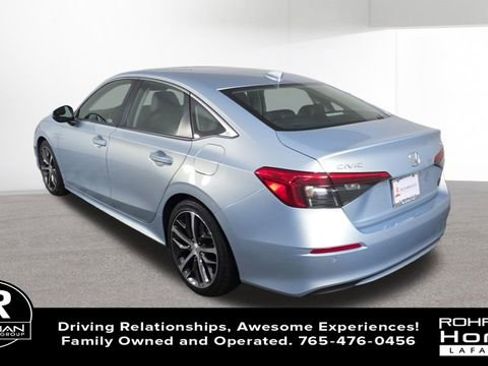 Used 2023 Honda Civic Touring image 7