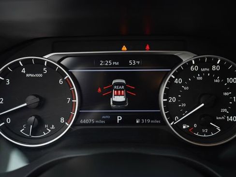 Used 2023 Nissan Rogue S image 60