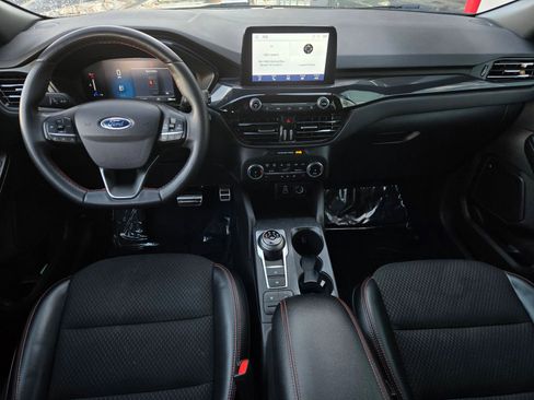 Used 2024 Ford Escape ST-Line image 13