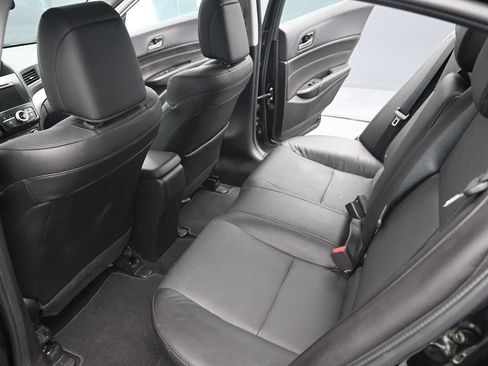 Used 2018 Acura ILX FWD image 18