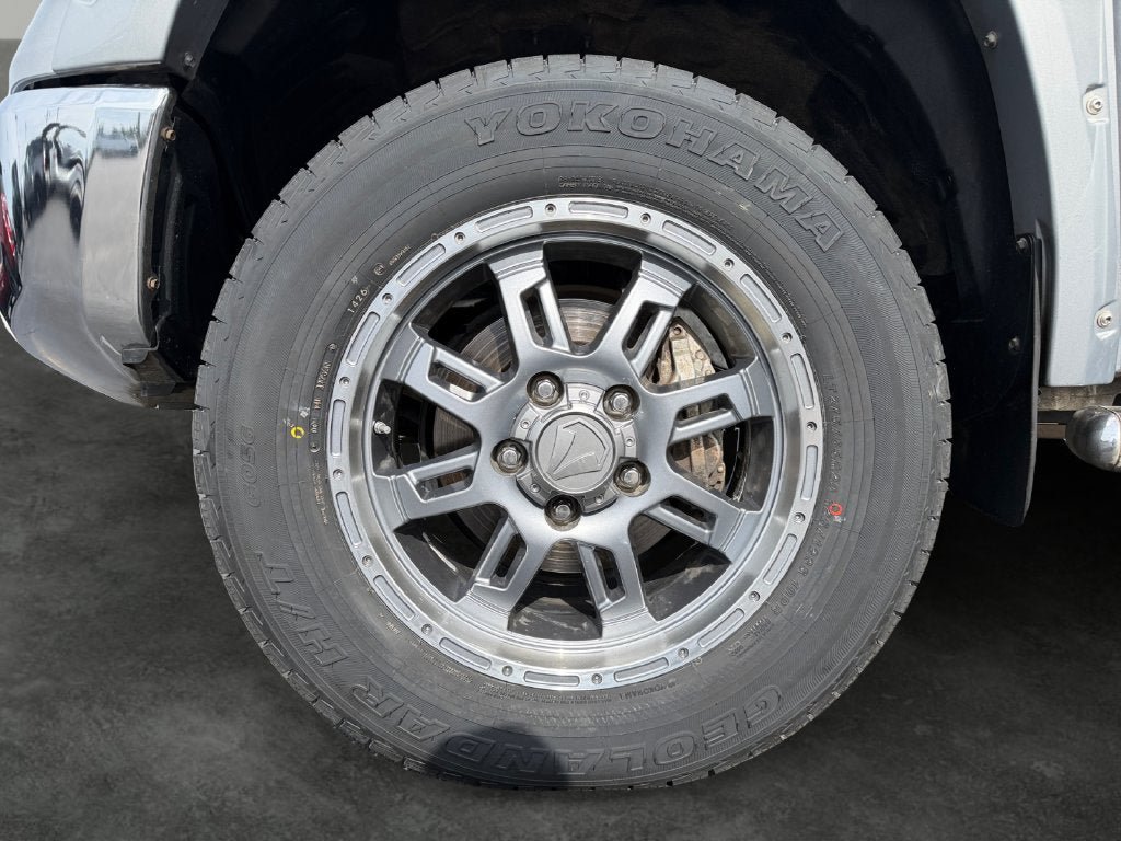 Used 2018 Toyota Tundra SR5 w/ SR5 Upgrade Package AWD/4WD image 5