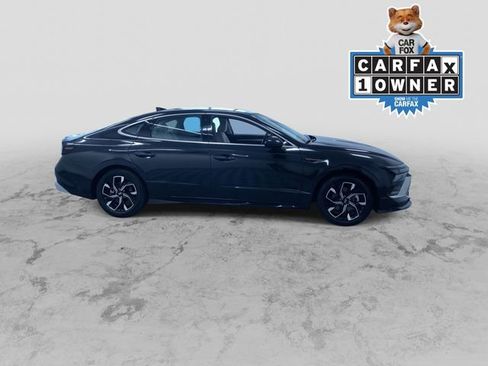 Used 2025 Hyundai Sonata SEL FWD image 2