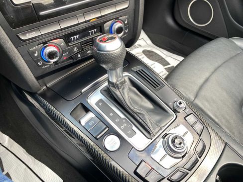 Used 2014 Audi RS 5 Cabriolet image 22