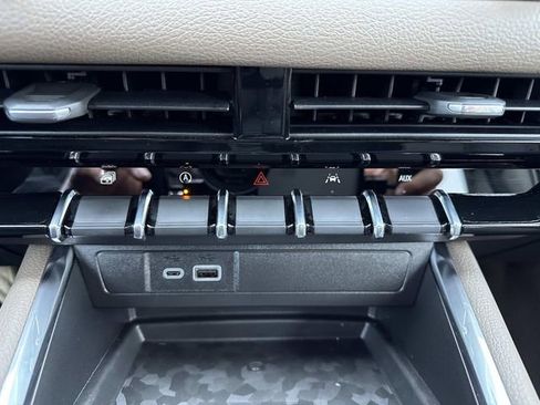 New 2026 GMC Canyon Denali image 22