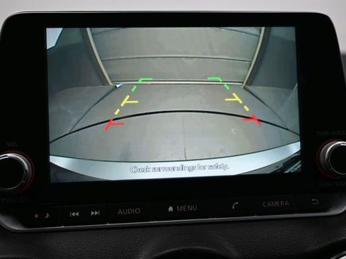 Used 2024 Nissan Sentra SV image 15