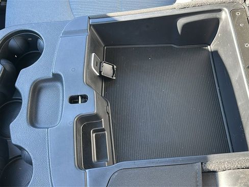 Used 2024 RAM 2500 Big Horn w/ Bed Utility Group image 28