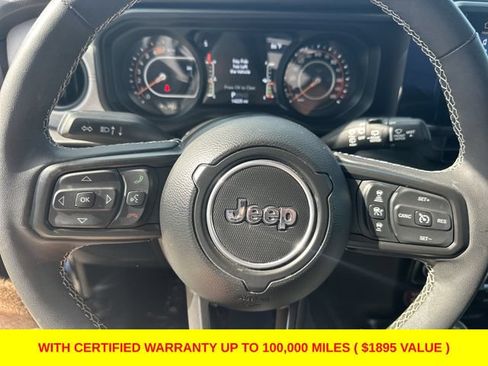 Used 2025 Jeep Wrangler Sport AWD/4WD image 17