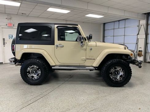 Used 2012 Jeep Wrangler Sahara w/ Dual Top Group AWD/4WD image 6