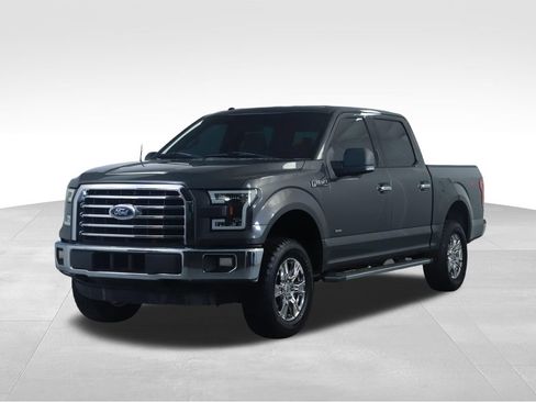 Used 2015 Ford F150 XLT w/ Equipment Group 302A Luxury AWD/4WD image 8