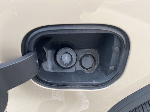 Used 2022 GMC Sierra 1500 Elevation image 44