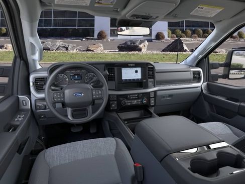 New 2026 Ford F350 XLT w/ FX4 Off-Road Package AWD/4WD image 9