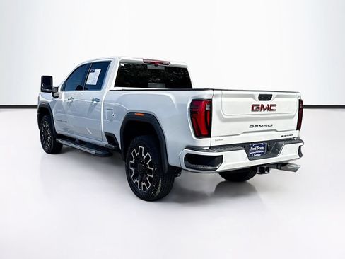 Used 2024 GMC Sierra 2500 Denali w/ Denali Reserve Package AWD/4WD image 8