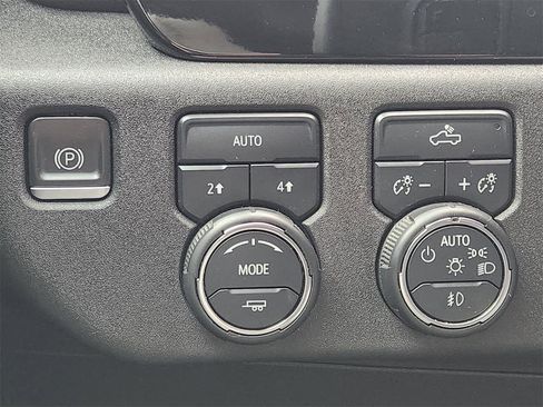 Used 2023 Chevrolet Silverado 1500 RST w/ Redline Edition image 21