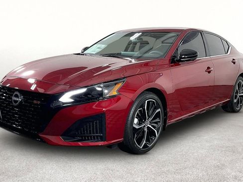 New 2026 Nissan Altima 2.5 SR w/ SR Premium Package FWD image 5