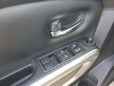 Certified 2024 Nissan Titan SV w/ SV Convenience Package RWD image 15