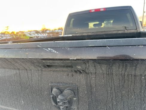 Used 2017 RAM 3500 Tradesman w/ Chrome Appearance Group image 18