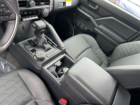 New 2026 Toyota 4Runner TRD Off-Road Premium AWD/4WD image 18