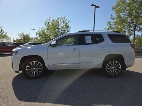 Used 2023 GMC Acadia Denali w/ Denali Technology Package AWD/4WD image 18
