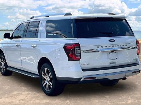 Used 2022 Ford Expedition Max Limited RWD image 4