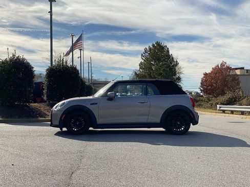 Used 2024 MINI Cooper S image 13