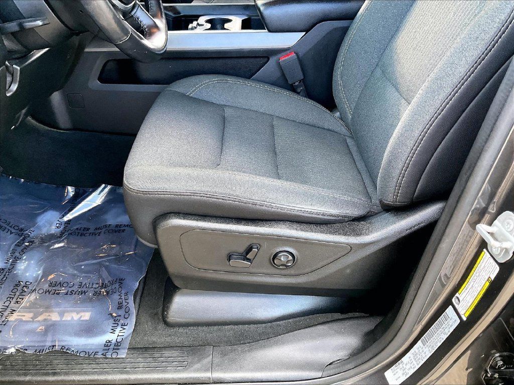 Used 2020 RAM 1500 Big Horn AWD/4WD image 34