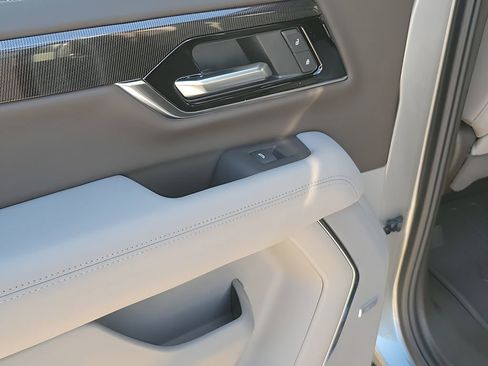 New 2026 GMC Yukon XL Elevation image 48