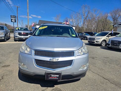 Used 2012 Chevrolet Traverse LS FWD image 3