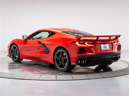 Used 2025 Chevrolet Corvette Stingray Preferred Cpe w/ Z51 Performance Package RWD image 3