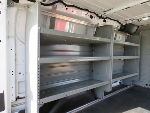 Used 2017 Ford Transit 250 130 Low Roof RWD image 26