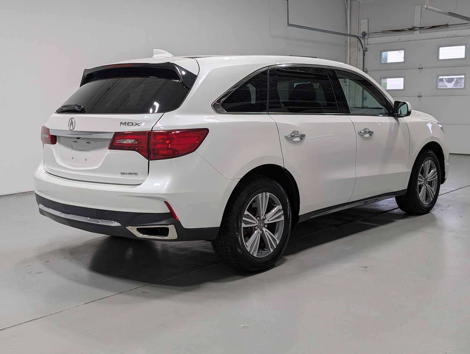 Used 2020 Acura MDX SH-AWD image 8