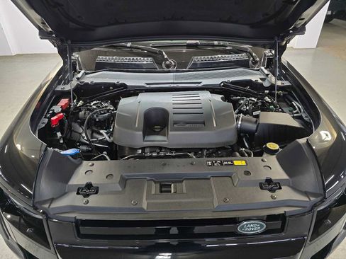 Used 2023 Land Rover Defender 110 X-Dynamic SE image 9
