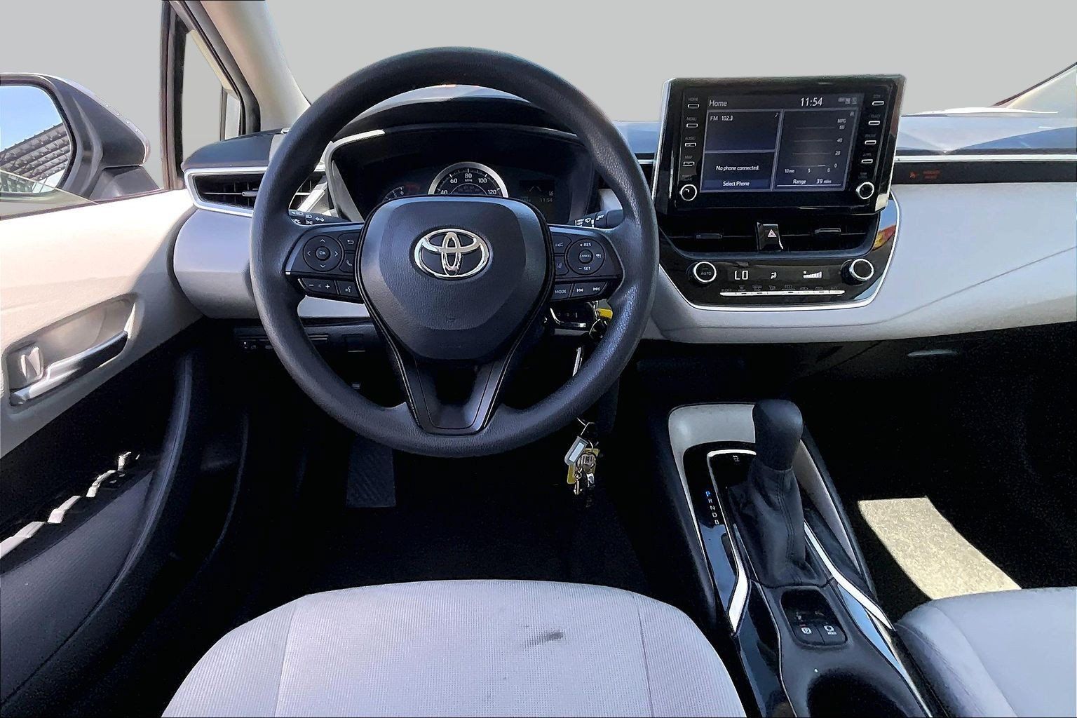 Used 2020 Toyota Corolla LE w/ Carpet Mat Package (TMS) FWD image 5