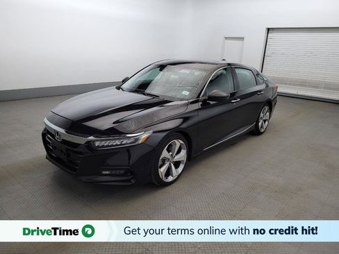 Used 2018 Honda Accord Touring image 1
