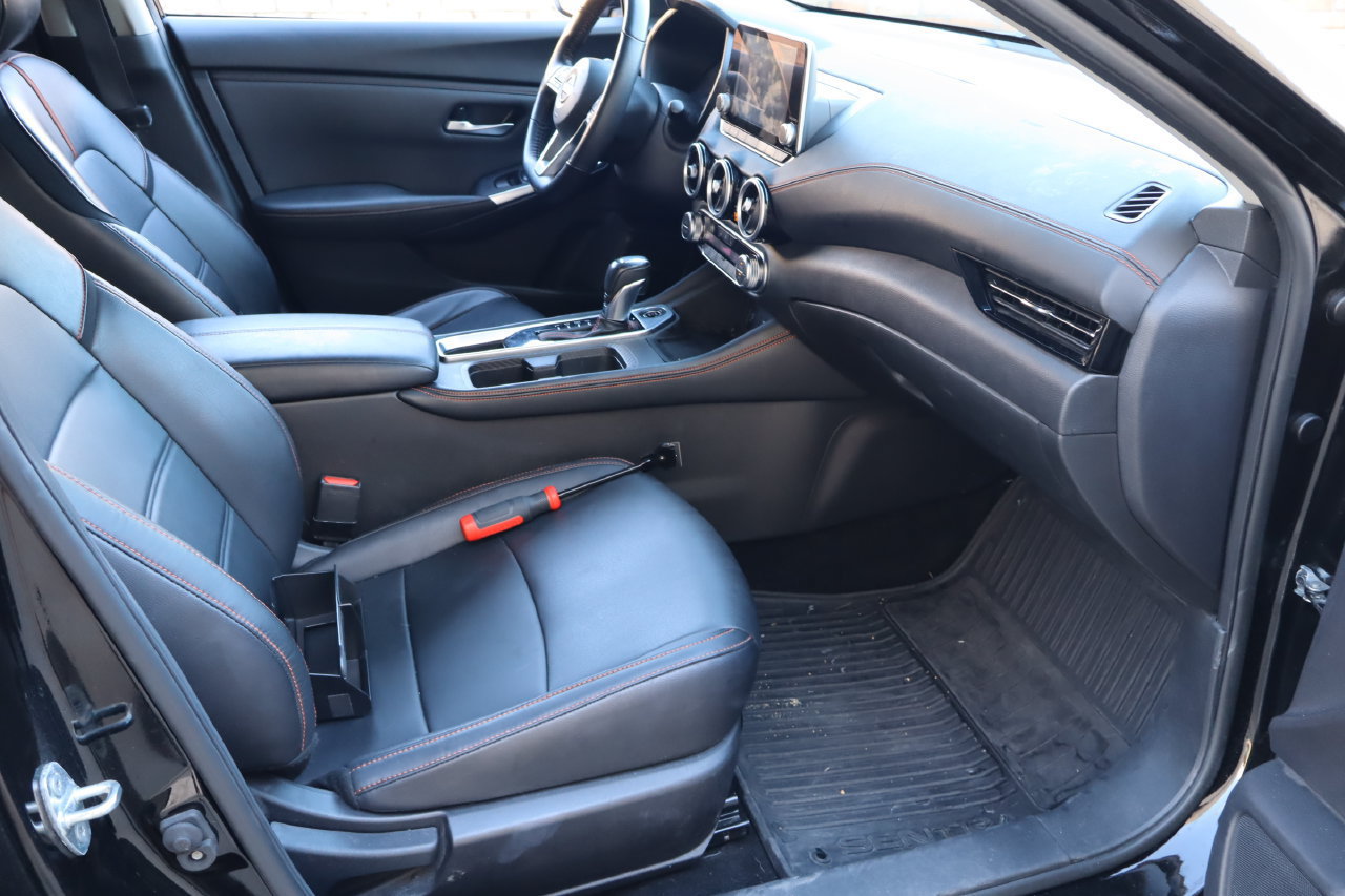 Used 2024 Nissan Sentra SR w/ SR Premium Package FWD image 17