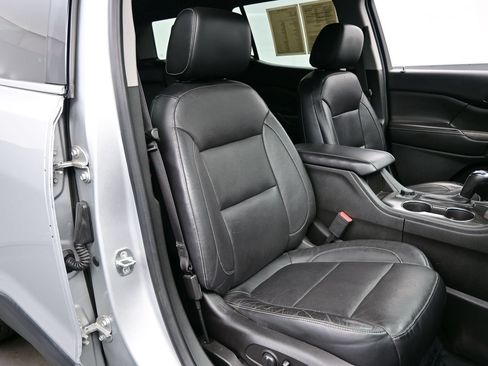 Used 2017 GMC Acadia SLT FWD image 14